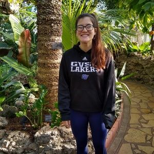 Meet your Posher, Sara